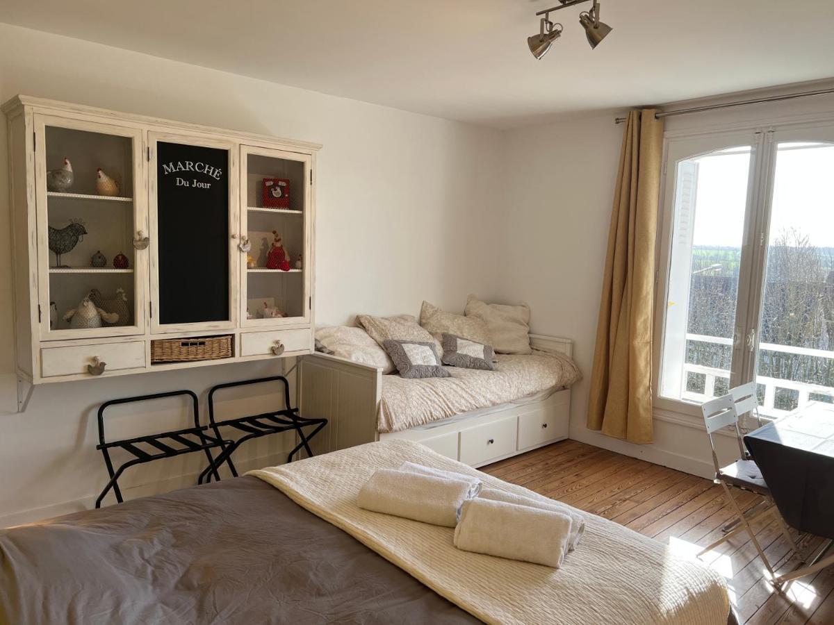 Le Manoir Des Lys Daire Tilly-sur-Seulles Dış mekan fotoğraf