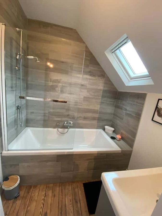 Le Manoir Des Lys Daire Tilly-sur-Seulles Dış mekan fotoğraf